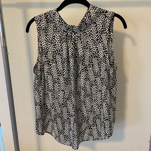 Black & White Pattern Sleeveless Tank we tags